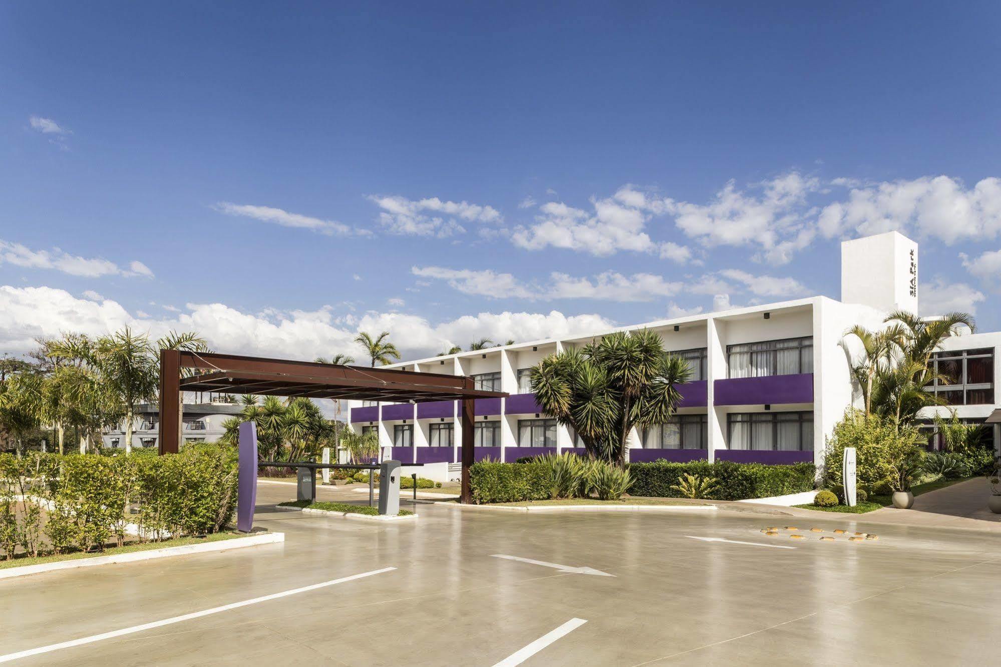 Sia Park Executive Hotel Candangolandia المظهر الخارجي الصورة